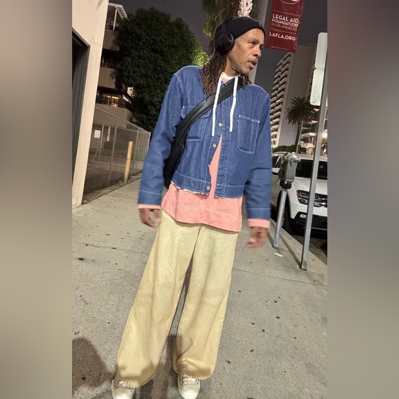 Meet your Posher, Aaron - Picture 13 of 17